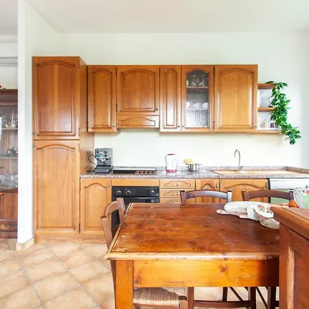 La Casa Di Nunzi Feriehus *